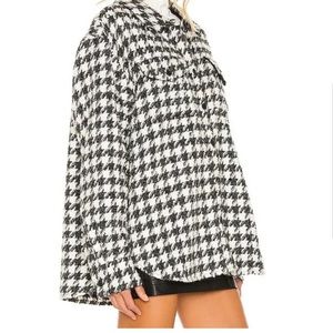 Revolve L’ Academie Houndstooth the meloe blouse jacket in black & ivory